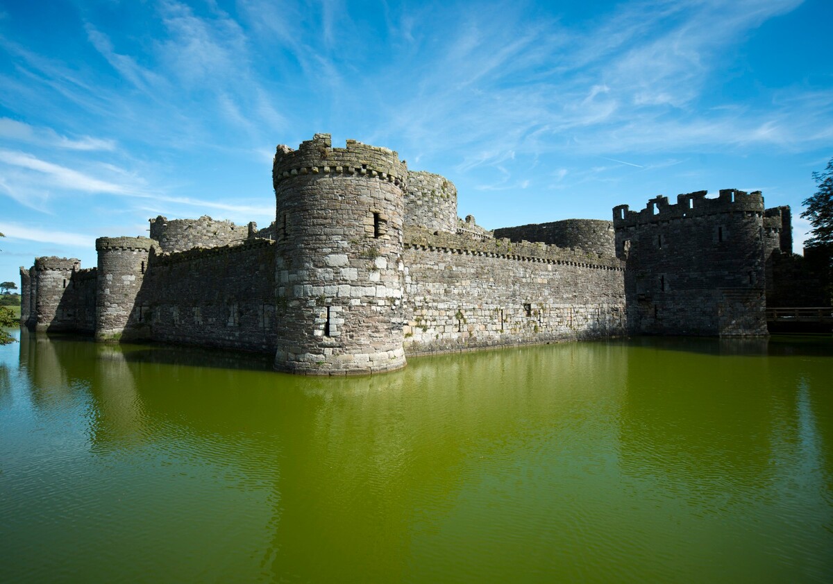 Замок Бомарис / Beaumaris Castle