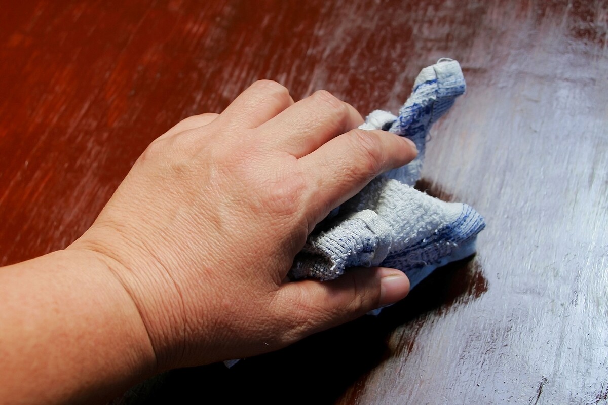 How to Wax Furniture