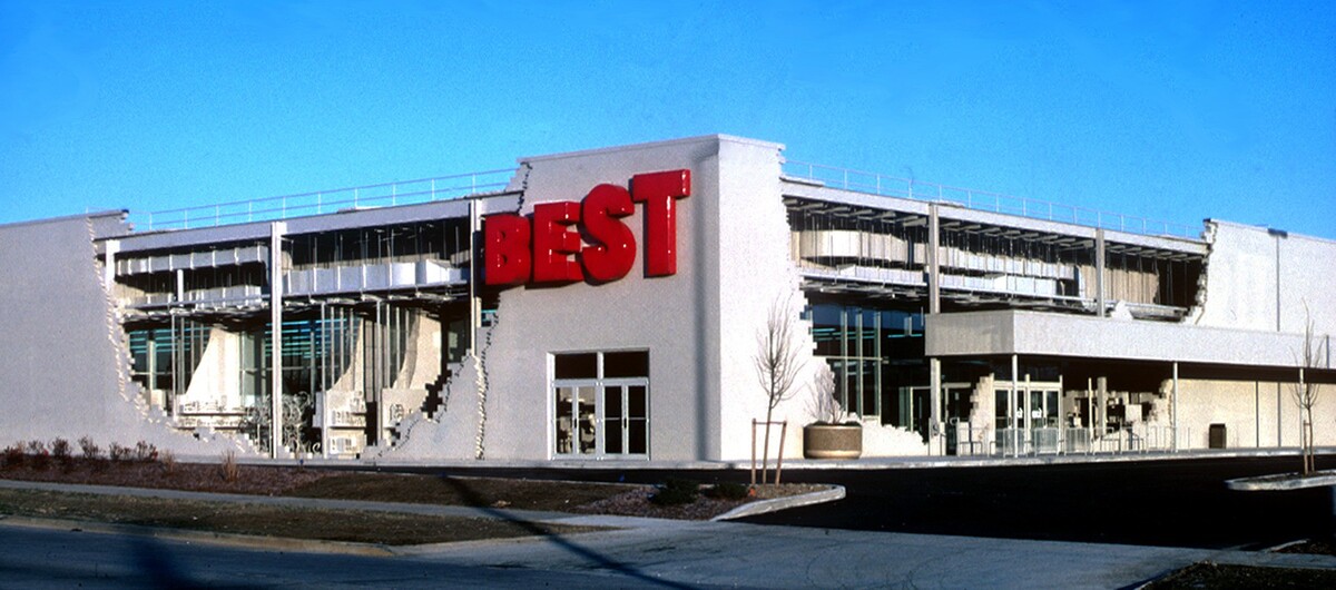 Inside/Outside Building
