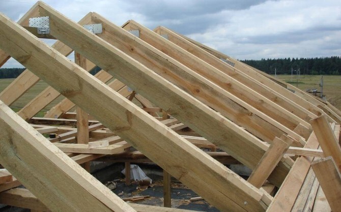 Возведение крыши дома: материалы, крепление мауэрлата, монтаж стропил и обрешетки