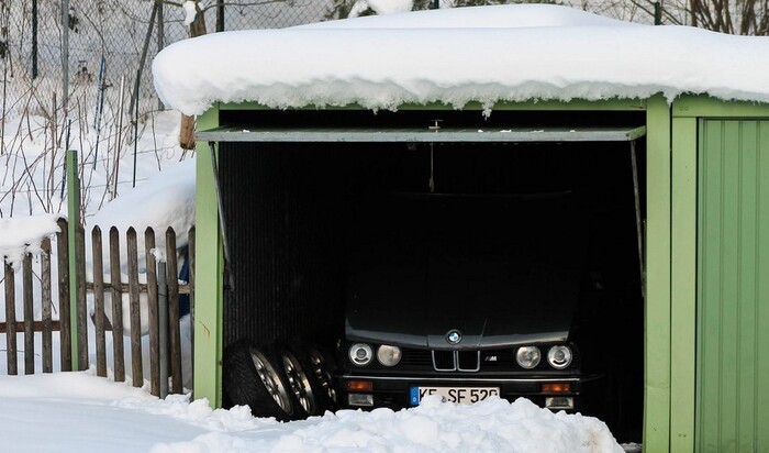 Этой зимой мы скажем «Нет!» замерзшей гаражной двери