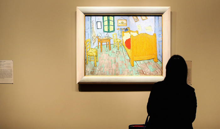 Любите ли вы Ван Гога настолько, чтобы провести ночь в его знаменитой «Спальне в Арле»?