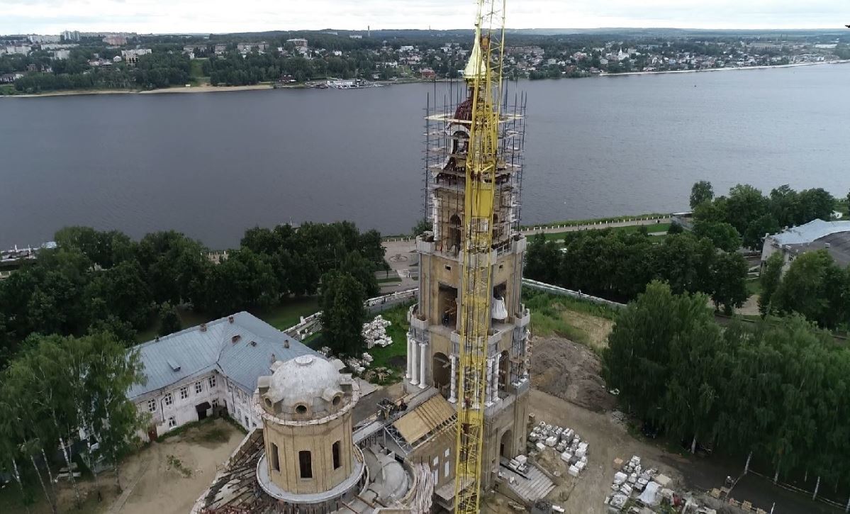 На звоннице строящегося Костромского Кремля впервые прошёл концерт  колокольных звонов - МойДом