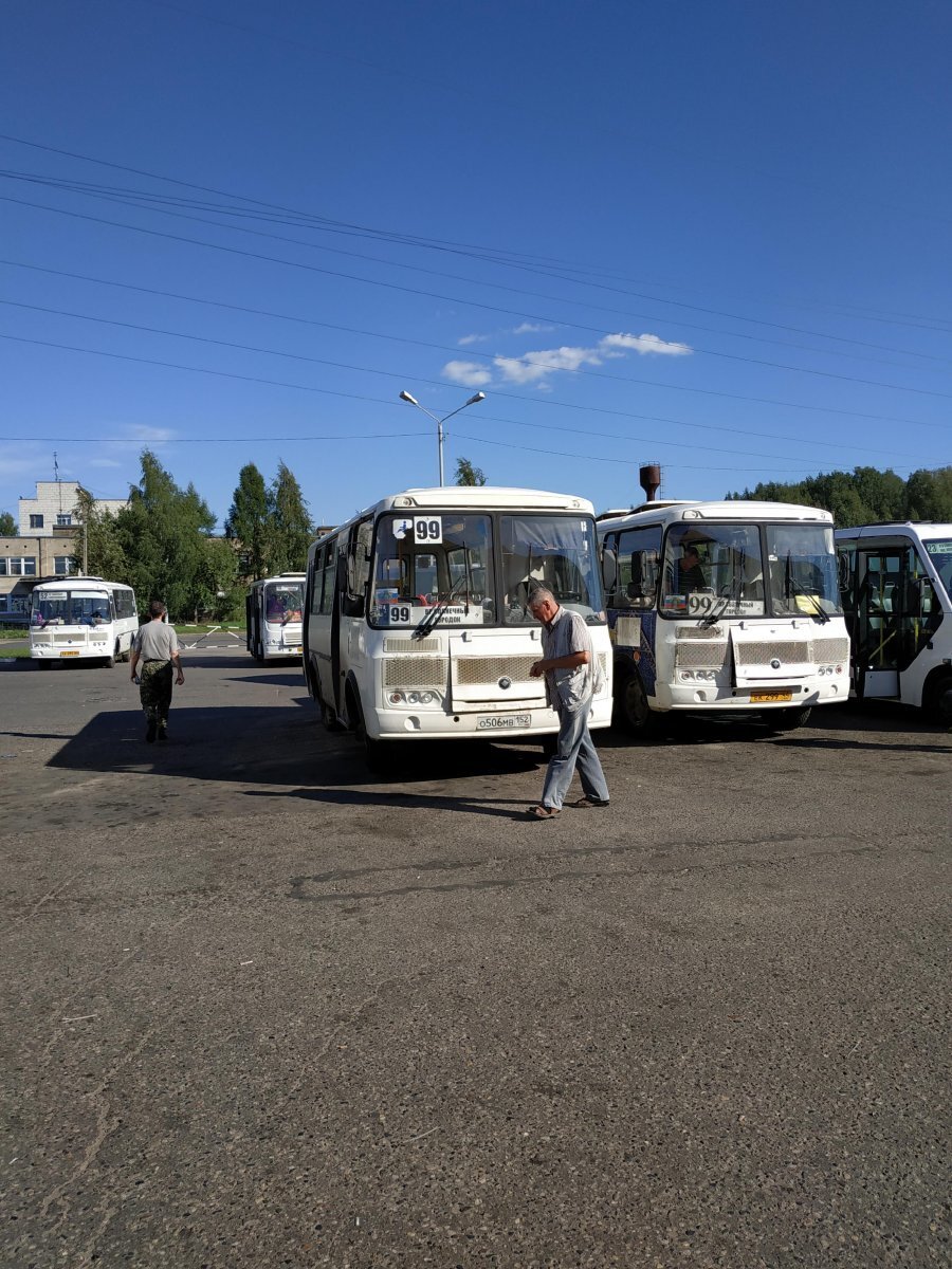 В выходные в Костроме ограничат движение общественного транспорта до городских кладбищ