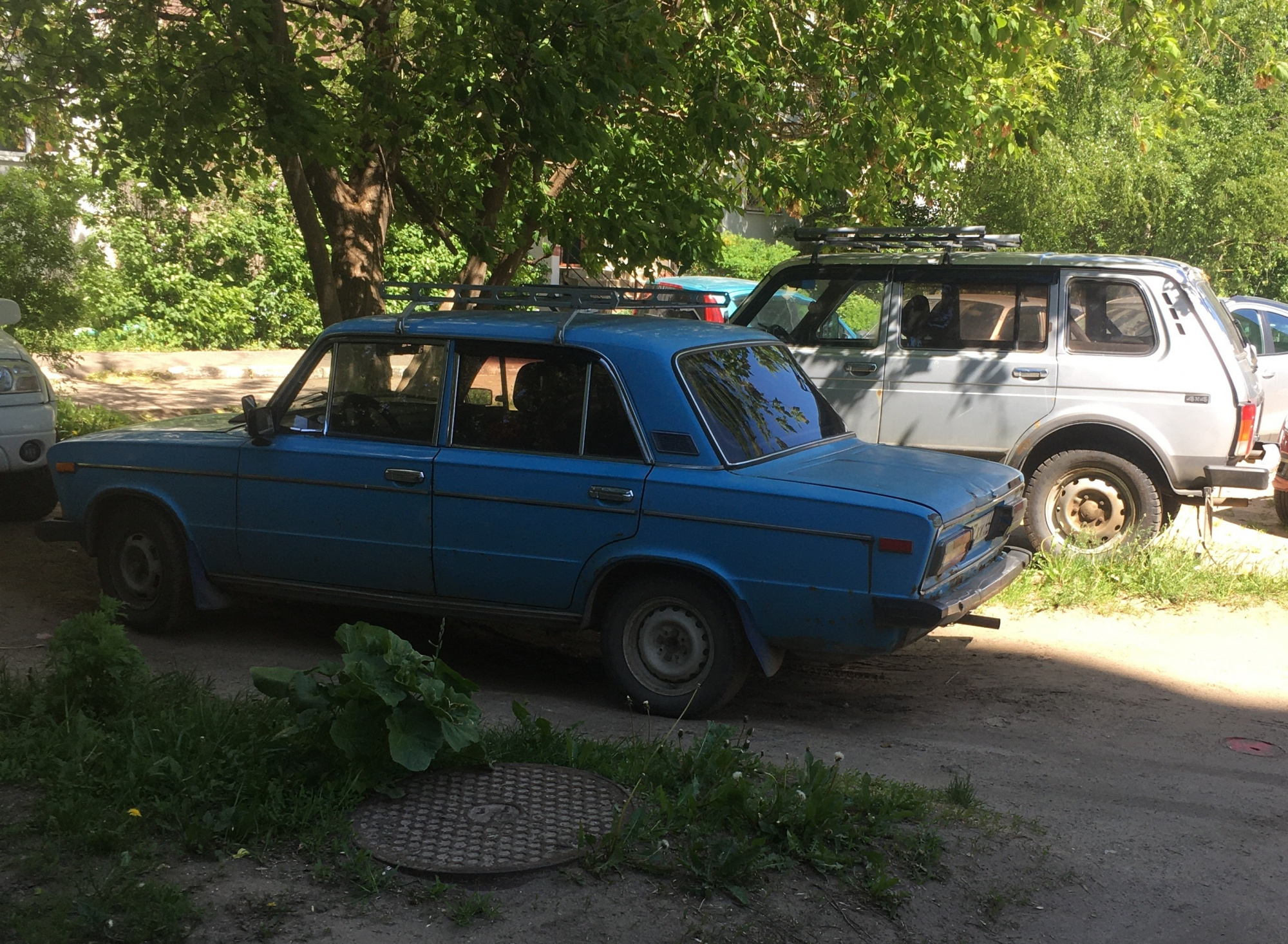 В Костроме усилен контроль за парковкой транспорта на дворовых территориях  - МойДом